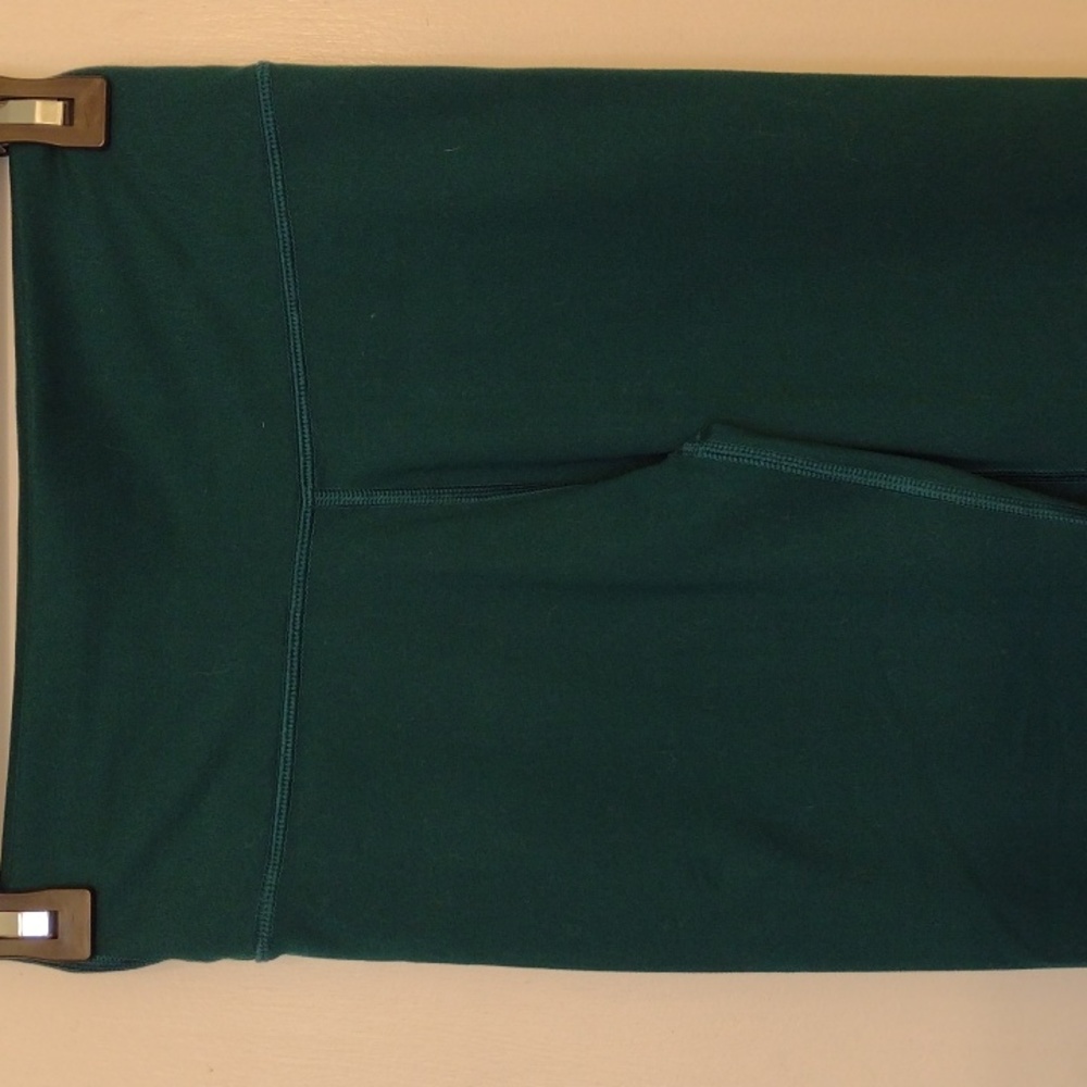 Fabletics Bright Teal Green Compression Workout T… - image 4